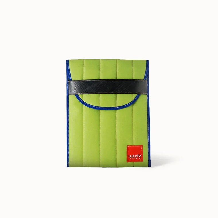 Sleeve 24 laptop sleeve